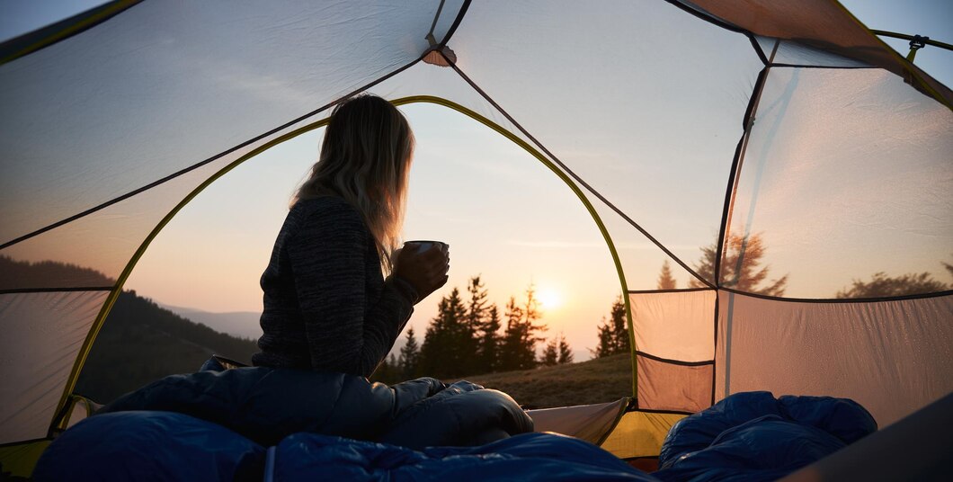 Jak wybrać idealną matę do spania na camping – poradnik dla początkujących podróżników